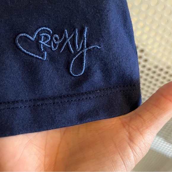 Roxy Minidress Size Small Navy Blue Lace effect layered top - Picture 4 of 8